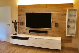 TV-Board, Garderoben- und Einbauschrank als Raumtrenner, Küche, Esszimmer